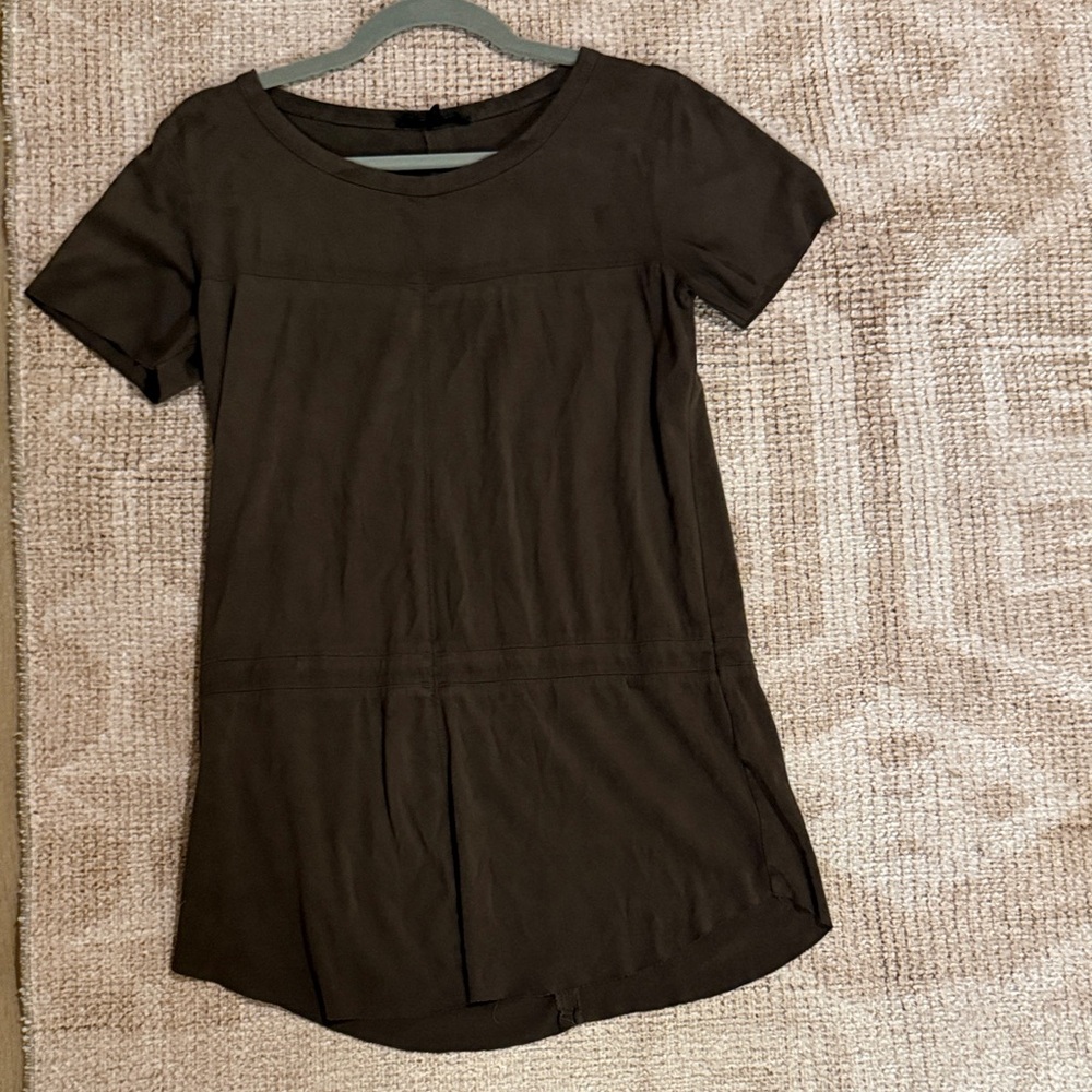 Olivaceous Dark Brown Top